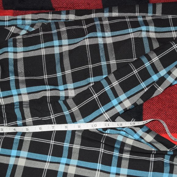 Blue plaid short - Picture 7 of 7